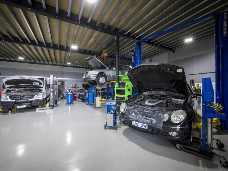 Mercedes-Benz in a StarTech Prestige service bay